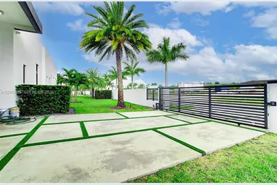 13052 NW 102nd Ave, Hialeah Gardens, FL 33018 - Photo 55