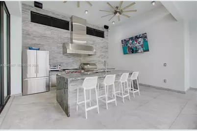 13052 NW 102nd Ave, Hialeah Gardens, FL 33018 - Photo 47