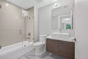 1010 SW 2nd Ave, Miami, FL 33130 - Photo 13