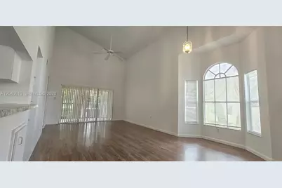 3204 Glenmoor Dr #3204, West Palm Beach, FL 33409 - Photo 7