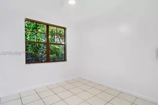 822 Lenox Ave., Miami Beach, FL 33139 - Photo 7