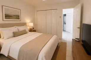 822 Lenox Ave., Miami Beach, FL 33139 - Photo 11