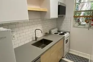 822 Lenox Ave., Miami Beach, FL 33139 - Photo 5