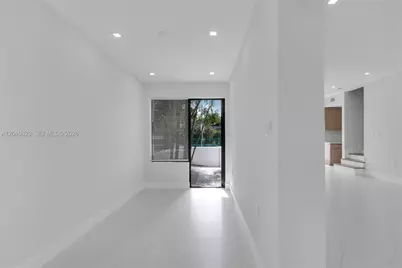 337 W 28th St, Miami Beach, FL 33140 - Photo 15