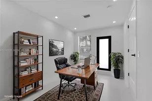 337 W 28th St, Miami Beach, FL 33140 - Photo 17