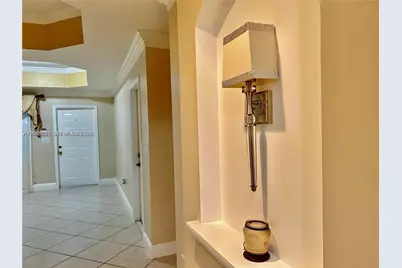 15201 SW 30th Ter, Miami, FL 33185 - Photo 17