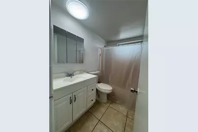 1600 NE 114th St #204, Miami, FL 33181 - Photo 5