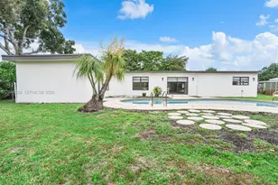 885 Azalea Ct, Plantation, FL 33317 - Photo 49