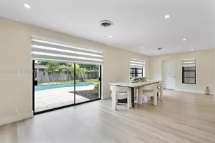 885 Azalea Ct, Plantation, FL 33317 - Photo 15