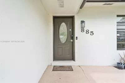 885 Azalea Ct, Plantation, FL 33317 - Photo 7