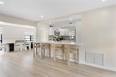885 Azalea Ct, Plantation, FL 33317 - Photo 21