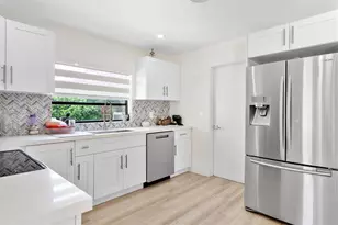 885 Azalea Ct, Plantation, FL 33317 - Photo 23