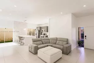 21475 SW 90th Pl, Cutler Bay, FL 33189 - Photo 13