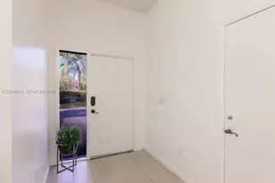 21475 SW 90th Pl, Cutler Bay, FL 33189 - Photo 5