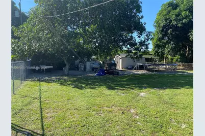 540 NW 111 St, Miami, FL 33168 - Photo 9