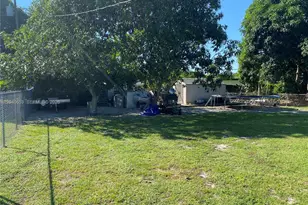 540 NW 111th St, Miami, FL 33168 - Photo 9