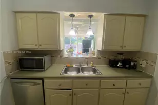 540 NW 111th St, Miami, FL 33168 - Photo 7