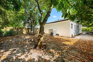 1820 NW 63rd St, Miami, FL 33147 - Photo 27