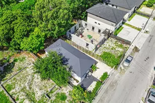 1820 NW 63rd St, Miami, FL 33147 - Photo 31