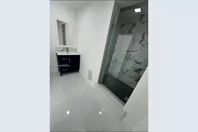 860 NW 171st St #b, Miami Gardens, FL 33169 - Photo 7