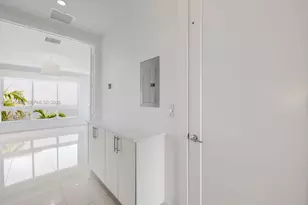 10471 NW 66th St, Doral, FL 33178 - Photo 17