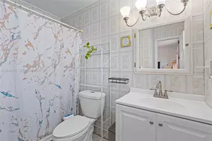 7701 W 16th Ct, Hialeah, FL 33014 - Photo 27