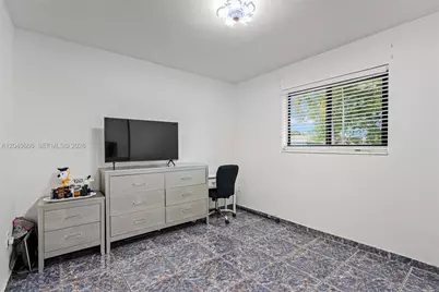 7701 W 16th Ct, Hialeah, FL 33014 - Photo 21