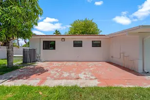 7701 W 16th Ct, Hialeah, FL 33014 - Photo 39