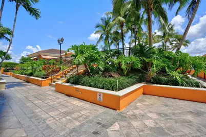 3232 SW 22nd Ter #601, Miami, FL 33145 - Photo 43