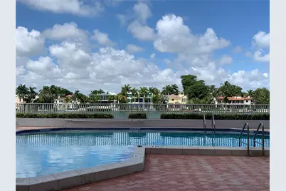 5700 Collins Ave #12N, Miami Beach, FL 33140 - Photo 25