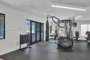 8001 NW 41st St, Doral, FL 33166 - Photo 21