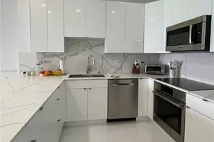5701 Collins Ave, Miami Beach, FL 33140 - Photo 13