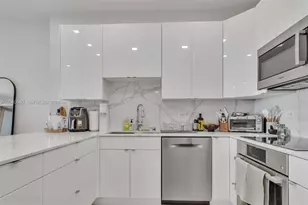 5701 Collins Ave, Miami Beach, FL 33140 - Photo 7
