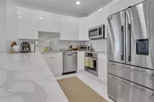5701 Collins Ave, Miami Beach, FL 33140 - Photo 7