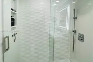 5701 Collins Ave, Miami Beach, FL 33140 - Photo 21