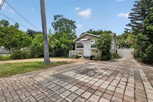 2315 Johnson St, Hollywood, FL 33020 - Photo 3