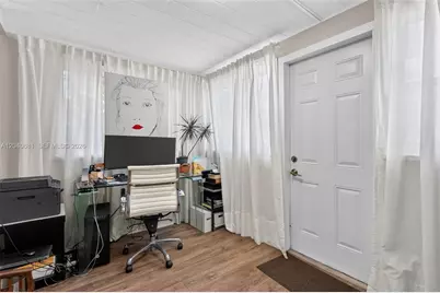 2315 Johnson St, Hollywood, FL 33020 - Photo 5
