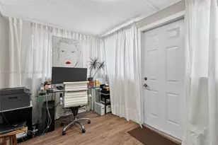2315 Johnson St, Hollywood, FL 33020 - Photo 5