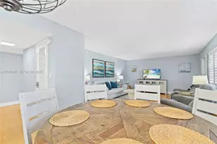 2424 NE 9th St, Fort Lauderdale, FL 33304 - Photo 9