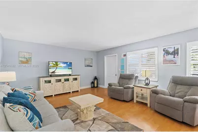 2424 NE 9th St #207, Fort Lauderdale, FL 33304 - Photo 3