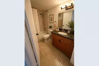 5731 NW 37th St #305, Virginia Gardens, FL 33166 - Photo 9