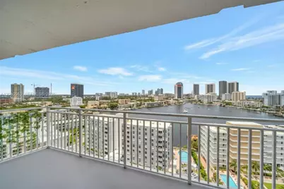 427 Golden Isles Dr #16H, Hallandale Beach, FL 33009 - Photo 11