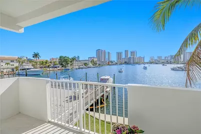 462 Golden Isles Dr #211, Hallandale Beach, FL 33009 - Photo 21