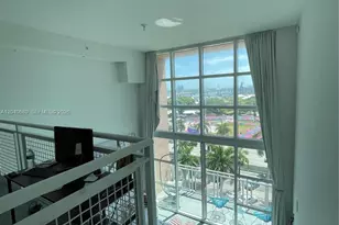 253 NE 2nd St, Miami, FL 33132 - Photo 5