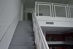 253 NE 2nd St, Miami, FL 33132 - Photo 25