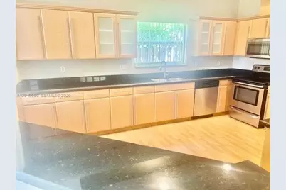 9118 SW 161st Ter, Palmetto Bay, FL 33157 - Photo 11