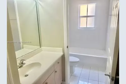 9118 SW 161st Ter, Palmetto Bay, FL 33157 - Photo 19