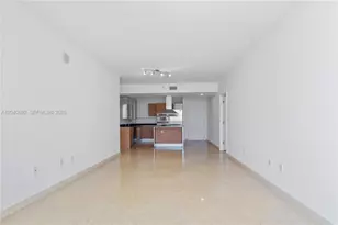 218 SE 14th St, Miami, FL 33131 - Photo 3