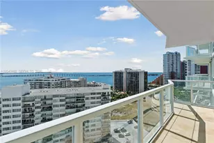 218 SE 14th St, Miami, FL 33131 - Photo 7