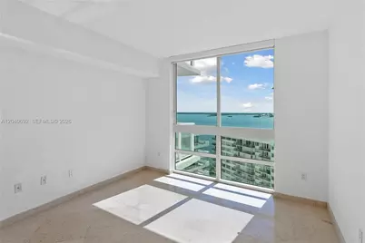 218 SE 14th St #1803, Miami, FL 33131 - Photo 9